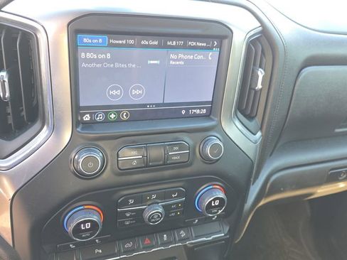 Used 2022 Chevrolet Silverado 1500 LT Trail Boss w/ Safety Package image 17