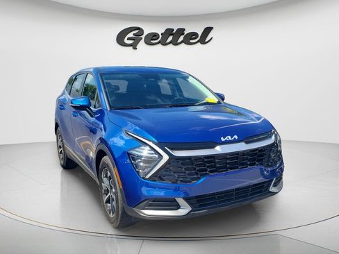 Used 2025 Kia Sportage EX FWD image 3