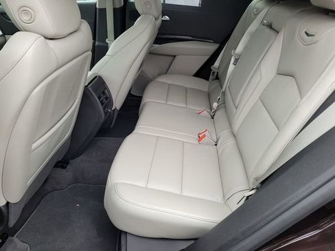 Used 2020 Cadillac XT4 Premium Luxury w/ Technology Package image 15