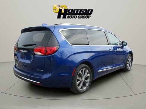 Used 2020 Chrysler Pacifica Limited FWD image 5