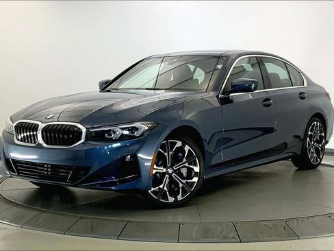 Certified 2025 BMW 330i Sedan RWD image 10