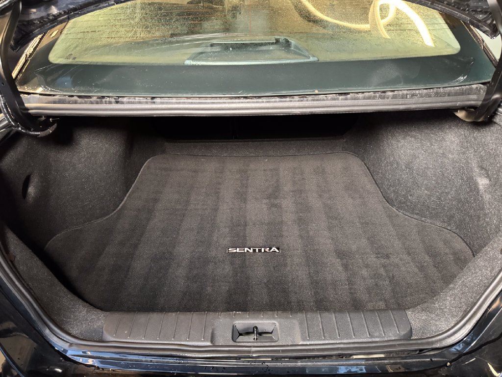 Used 2024 Nissan Sentra S FWD image 22