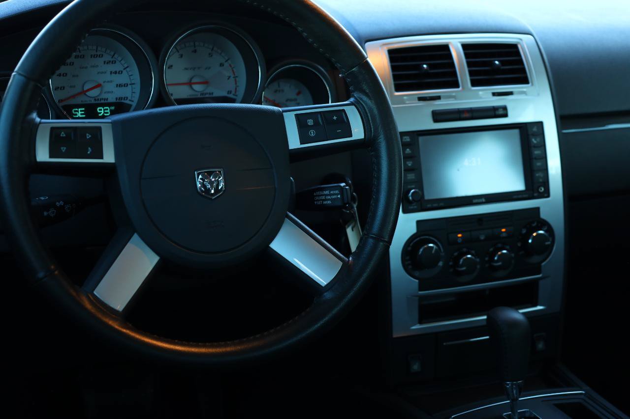 Used 2008 Dodge Charger SRT8 w/ SRT Option Group III RWD image 18