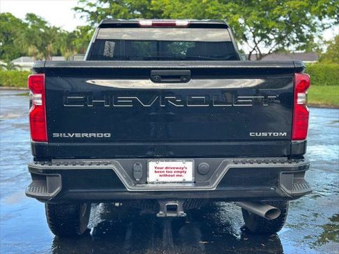 Used 2025 Chevrolet Silverado 2500 Custom w/ Z71 Off-Road Package AWD/4WD image 7