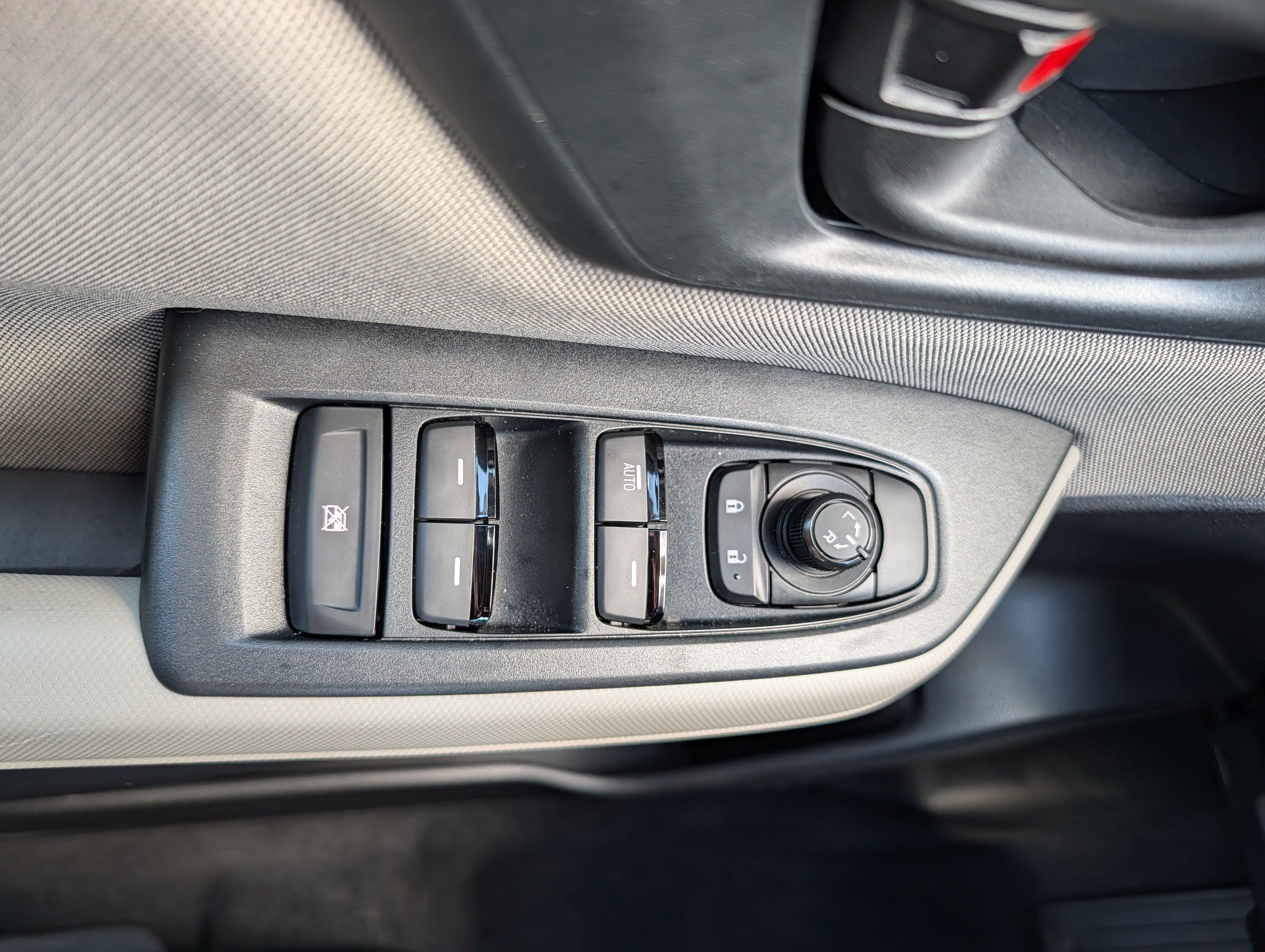 Certified 2025 Subaru Forester AWD/4WD image 19