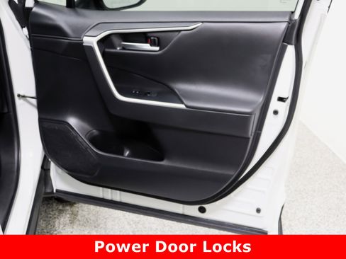 Used 2023 Toyota RAV4 Limited image 38