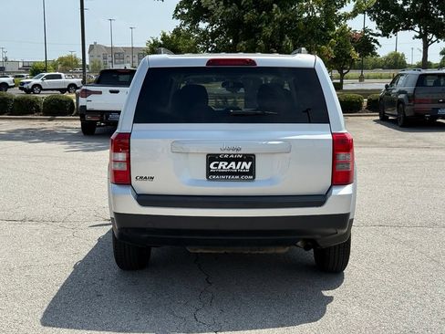 Used 2014 Jeep Patriot Sport w/ Power Value Group FWD image 6