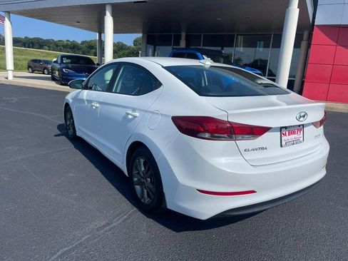 Used 2018 Hyundai Elantra SEL FWD image 4
