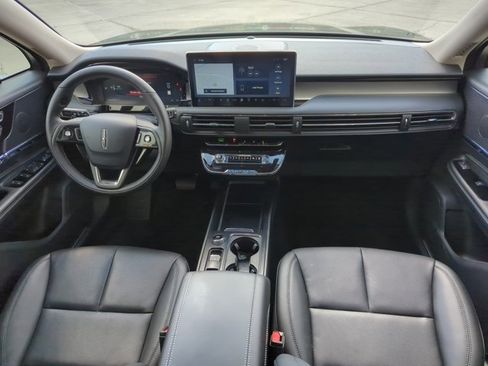 Used 2024 Lincoln Corsair FWD w/ Equipment Group 101A image 18