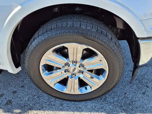 Used 2018 Ford F150 Lariat w/ Equipment Group 502A Luxury image 9