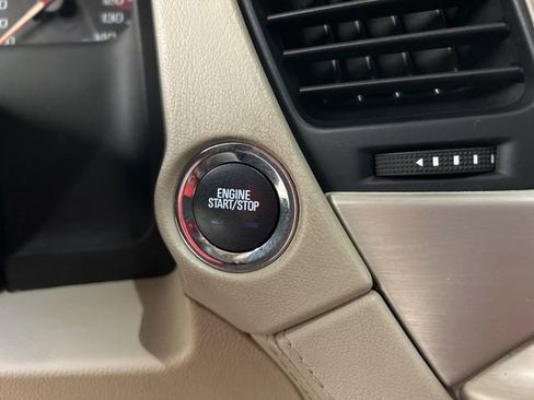 Used 2020 GMC Yukon Denali w/ Denali Premium Package image 12