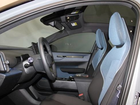 Used 2025 Volvo EX30 Ultra w/ Climate Package AWD/4WD image 6