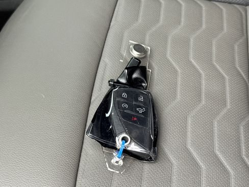 Used 2024 Chevrolet Silverado 2500 ZR2 w/ Technology Package image 36