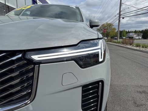 Certified 2025 Volvo XC90 B6 Plus AWD/4WD image 8