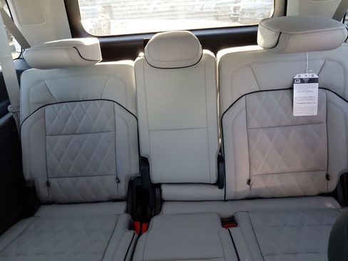 New 2025 Lincoln Navigator L Black Label image 26