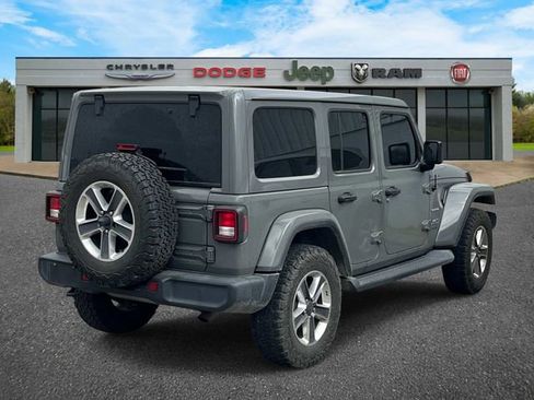 Used 2020 Jeep Wrangler Unlimited Sahara image 3