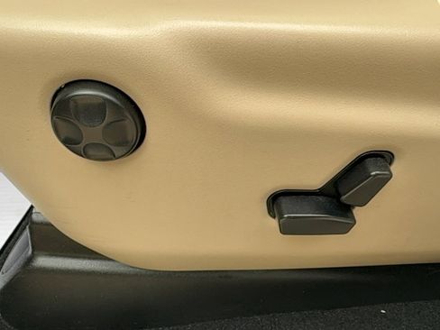 Used 2020 Jeep Grand Cherokee Limited w/ Luxury Group II image 21