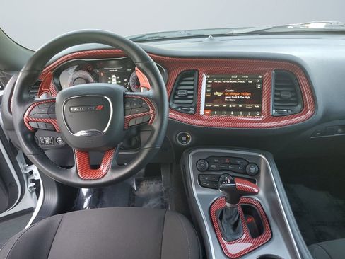 Used 2019 Dodge Challenger R/T Scat Pack w/ Shaker Package image 10