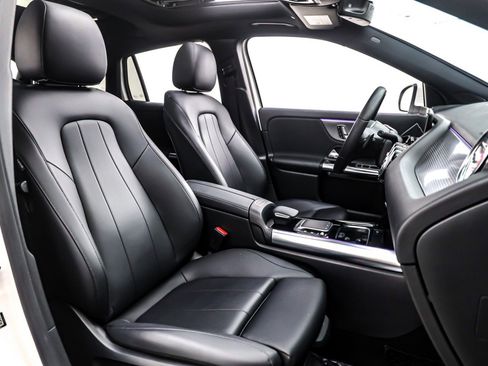 Certified 2021 Mercedes-Benz GLA 250 4MATIC image 8