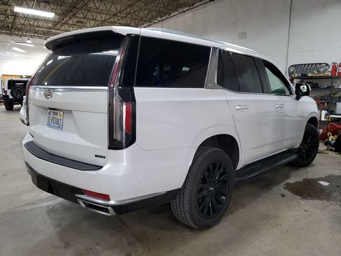 Used 2021 Cadillac Escalade Premium Luxury AWD/4WD image 19