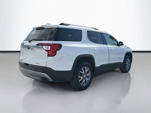 Used 2021 GMC Acadia SLT w/ Technology Package image 4