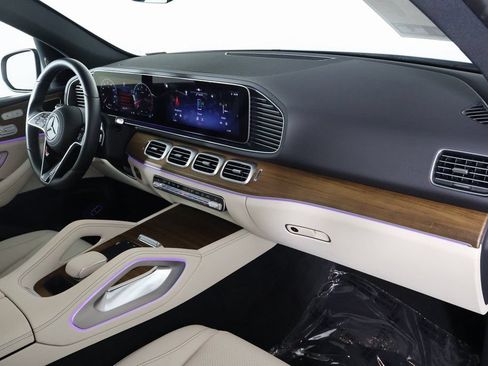 Certified 2026 Mercedes-Benz GLE 350 4MATIC image 9