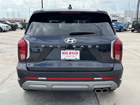 Used 2024 Hyundai Palisade Limited FWD image 10