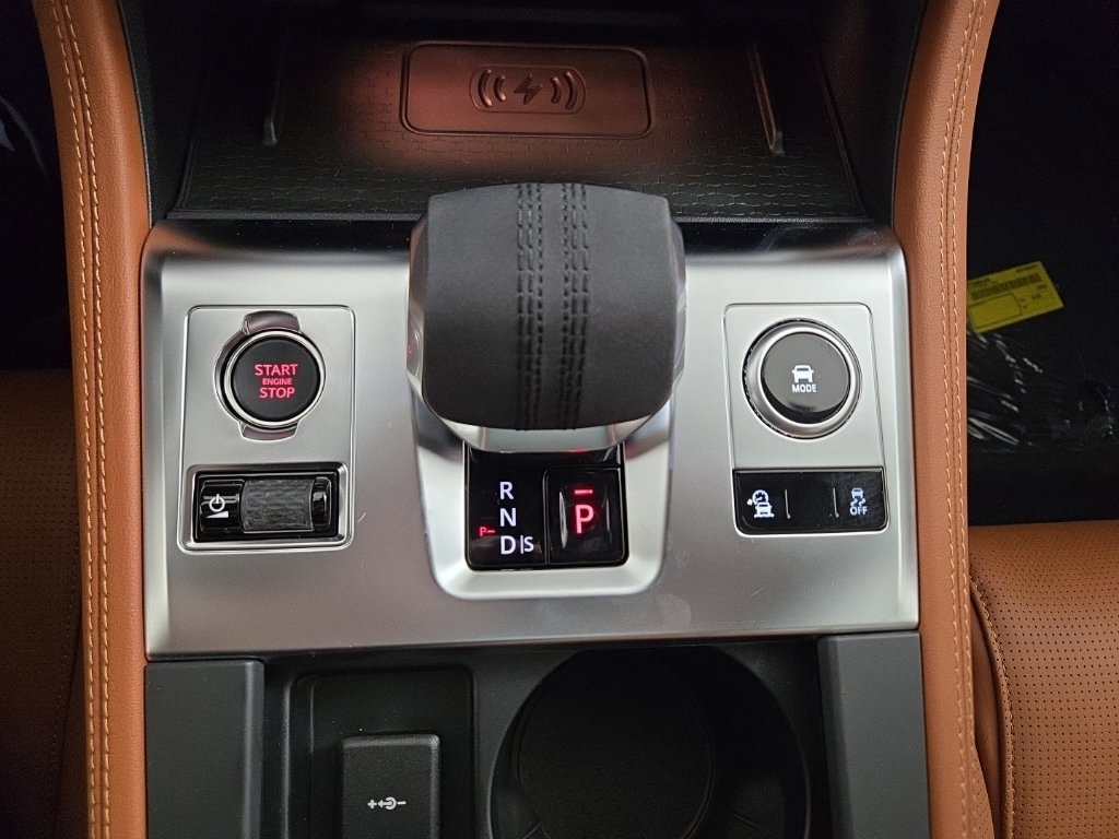 New 2026 Jaguar F-PACE R-Dynamic S AWD/4WD image 18