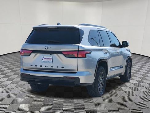 Used 2023 Toyota Sequoia Platinum image 3