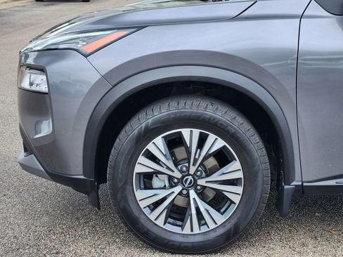Used 2023 Nissan Rogue SV FWD image 5