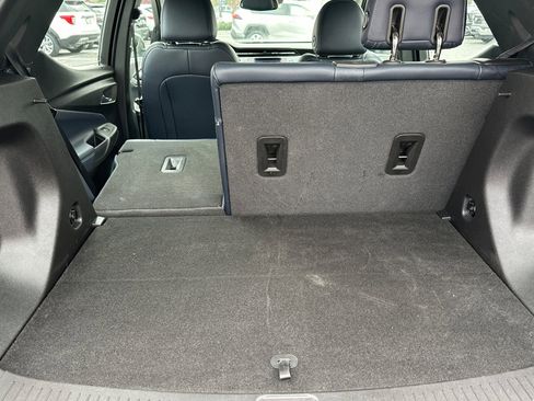 Used 2022 Chevrolet Bolt EUV LT w/ Convenience Package image 14