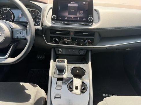 Used 2023 Nissan Rogue S FWD image 11