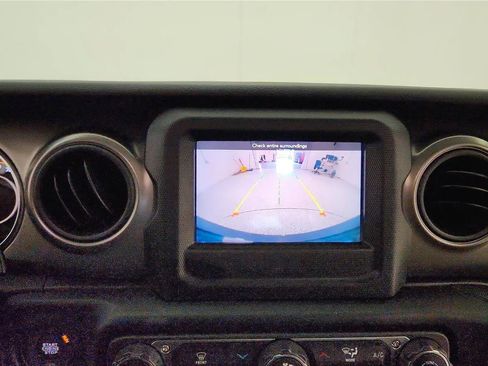 Used 2022 Jeep Wrangler Unlimited Sport AWD/4WD image 25