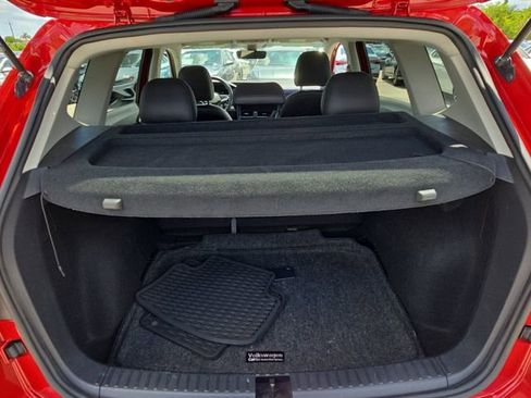Certified 2022 Volkswagen Taos SE w/ IQ.Drive SE Package FWD image 12