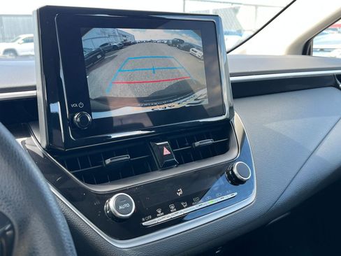 Used 2025 Toyota Corolla LE image 20