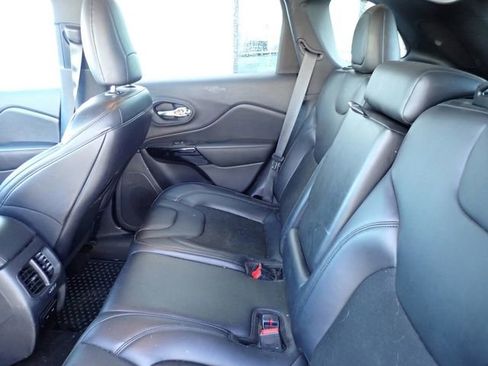 Used 2020 Jeep Cherokee Altitude image 9