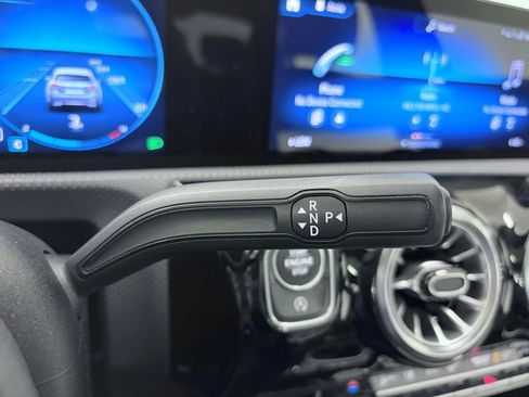 Used 2022 Mercedes-Benz CLA 250 4MATIC image 22