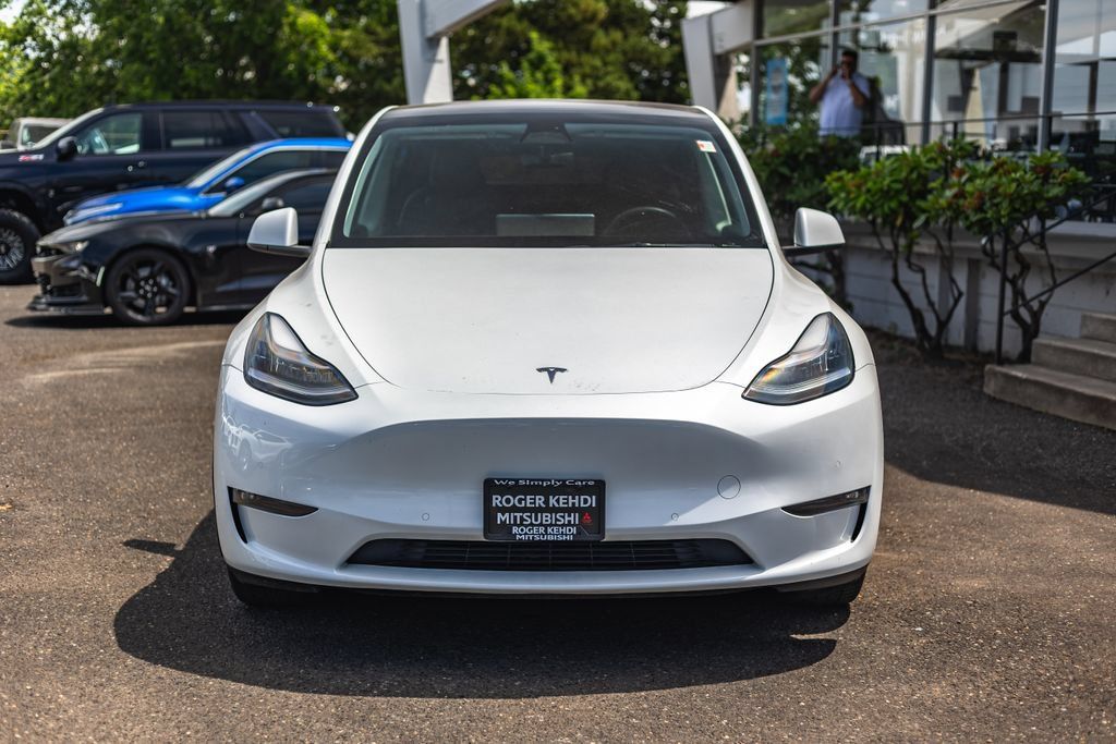 Used 2021 Tesla Model Y Long Range AWD/4WD image 5
