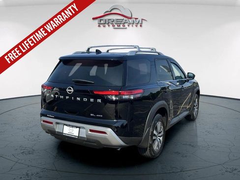 Used 2025 Nissan Pathfinder SL AWD/4WD image 14