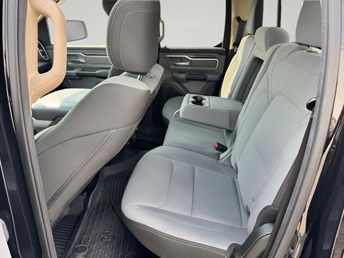 Used 2019 RAM 1500 Big Horn AWD/4WD image 13