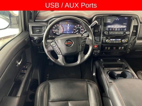 Used 2020 Nissan Titan PRO-4X w/ Pro-4x Convenience Package AWD/4WD image 15