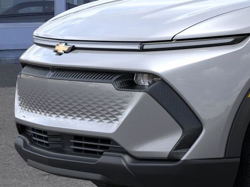New 2026 Chevrolet Equinox EV LT image 15