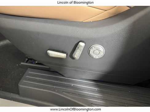 New 2025 Lincoln Navigator L Black Label image 68