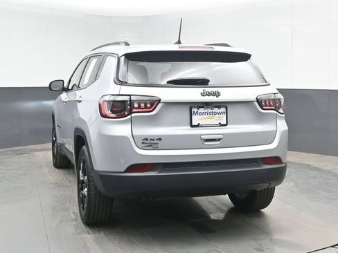 Used 2025 Jeep Compass Latitude w/ Altitude Special Edition AWD/4WD image 12
