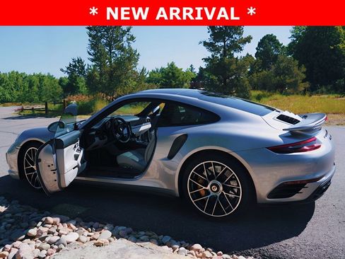 Used 2018 Porsche 911 Turbo S image 9