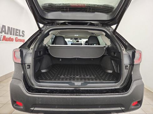 Certified 2025 Subaru Outback Onyx Edition image 33