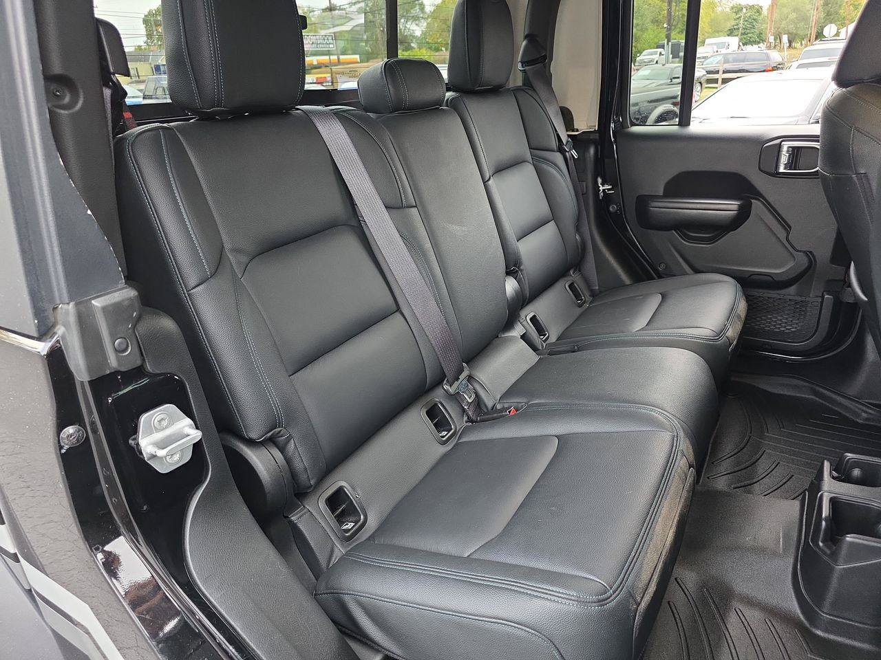 Used 2020 Jeep Gladiator Sport w/ Quick Order Package 24S AWD/4WD image 7