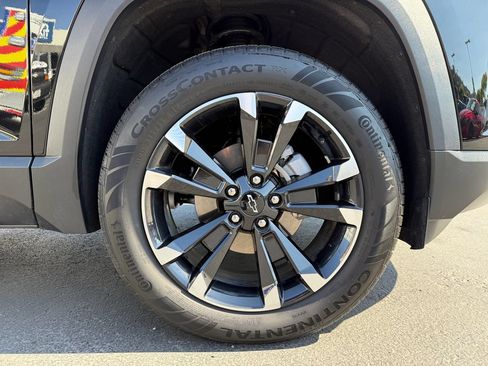 Used 2026 Chevrolet Equinox RS FWD image 14