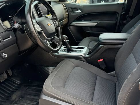 Used 2022 Chevrolet Colorado LT w/ Fleet Safety Package RWD image 12