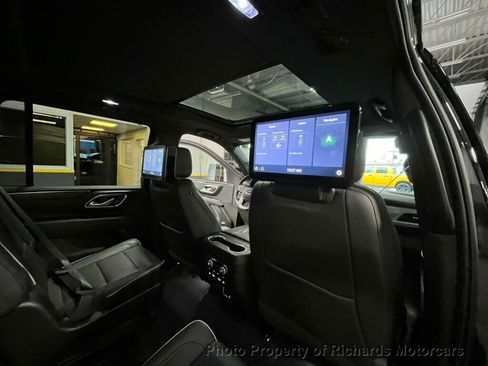 Used 2021 GMC Yukon SLT image 18